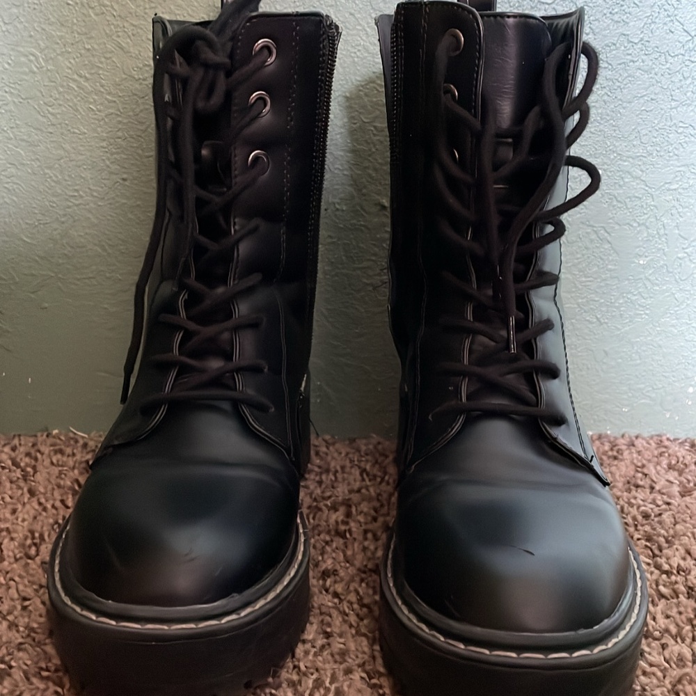 Combat boots stradivarius